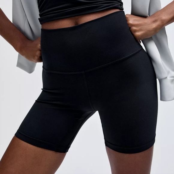 New Lululemon Align HR Shorts 6" - Picture 2 of 7